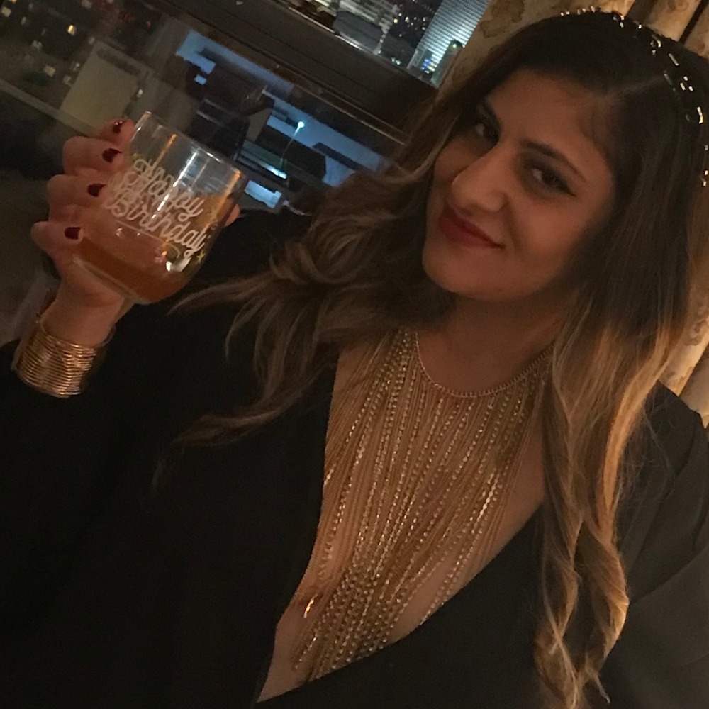 Meet your Posher, Despina